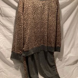 Splendid Leopard Print Top & Bottom Set